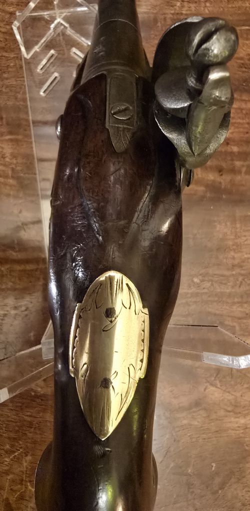 ENGLISH QUEEN ANNE FLINTLOCK TURNOFF PISTOL THOMAS HENSHAW LONDON CIRCA 17201735 - ADDITIONAL PHOTO 2