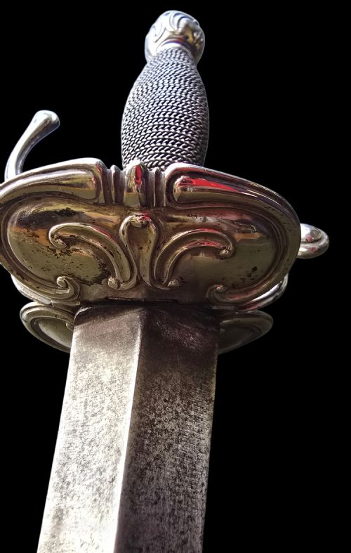 18TH CENTURY CONTINENTAL SILVERHILTED SMALLSWORD LATER PERIOD CONVERSION TO A SHORT SWORDDAGGER FRANCE OR FRANCOITALIAN ORIGINALLY CIRCA 17501775 PERIOD CONVERSION CIRCA 17901820 - ADDITIONAL PHOTO 3