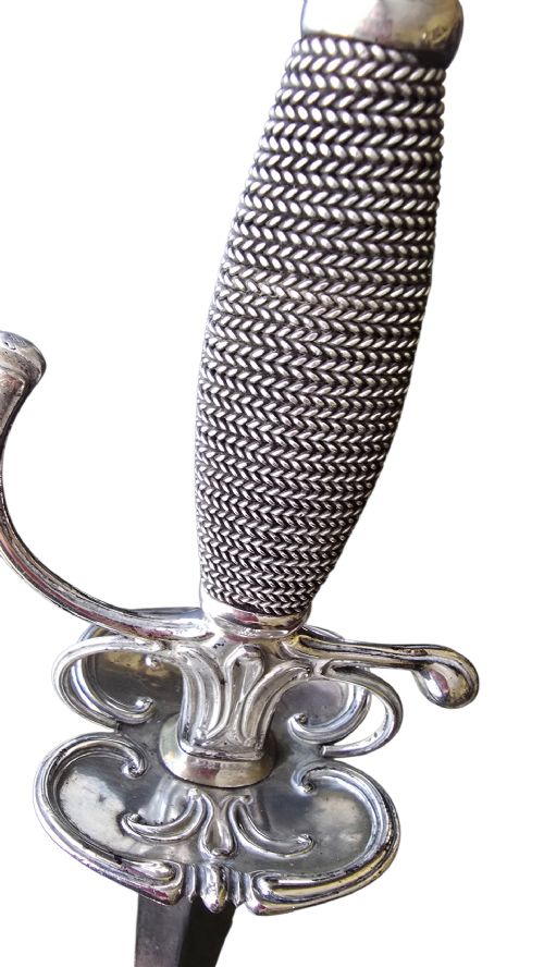 18TH CENTURY CONTINENTAL SILVERHILTED SMALLSWORD LATER PERIOD CONVERSION TO A SHORT SWORDDAGGER FRANCE OR FRANCOITALIAN ORIGINALLY CIRCA 17501775 PERIOD CONVERSION CIRCA 17901820 - ADDITIONAL PHOTO 15