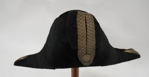 NAMED VICTORIAN OFFICERS BICORN COCKED HAT BY HAWKES CO LONDONMIDLATE 19TH CENTURY - ADDITIONAL PHOTO 2