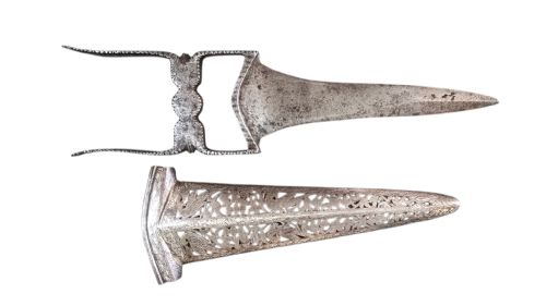 INDIAN STEEL KATAR PUSH DAGGER WITH PIERCED STEEL SHEATH RAJASTHAN SOUTH INDIA LATE 18TH19TH CENTURY - ADDITIONAL PHOTO 3