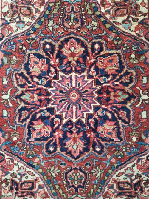 HERIZ RUG - ADDITIONAL PHOTO 1