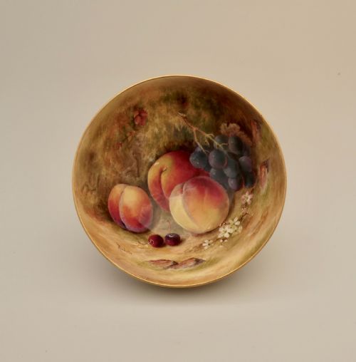 Royal Worcester Porcelain Fruit Painted Bowl. William Ricketts, Dated 1929.
