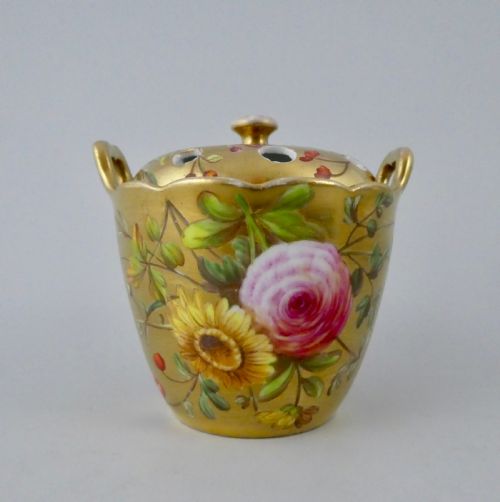 Spode Porcelain Pot Pourri, C. 1810.