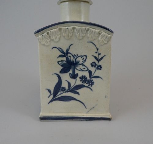 fig 1. Liverpool pearlware tea caddy & cover, c. 1790.