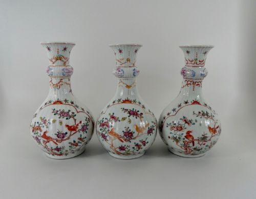 Chinese Garniture of Vases. Famille Rose Decoration. Qianlong Period.