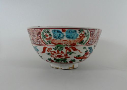 Chinese Swatow Porcelain Bowl, C.1600. Ming Dynasty.