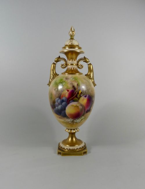 Royal Worcester Vase, William Ricketts, Dated 1915.