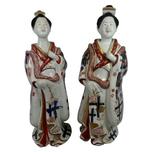 Pair Japanese Imari Bijin, Late 17th Century. Genroku Period.