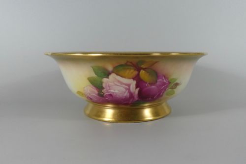 Royal Worcester Porcelain Bowl, Rose, by Mildred Hunt, Dated 1939.