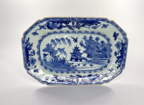 Chinese Porcelain Meat Plate, C. 1760. Qianlong Period.