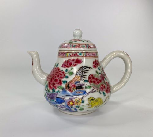 Chinese Porcelain Cockerel Teapot, C. 1740.