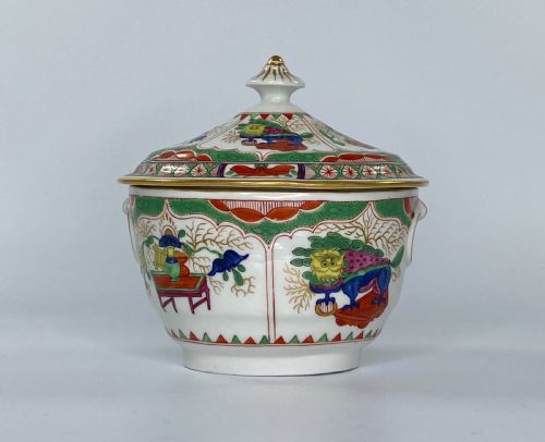 Worcester Sucrier ‘Dragons in Compartments’, C. 1795.