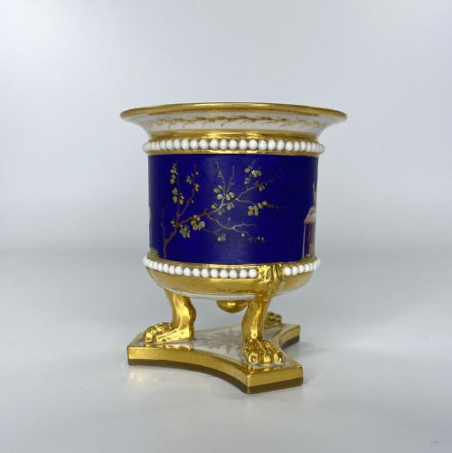 fig 1. FBB Worcester ‘Chinoiserie’ porcelain urn, c. 1815