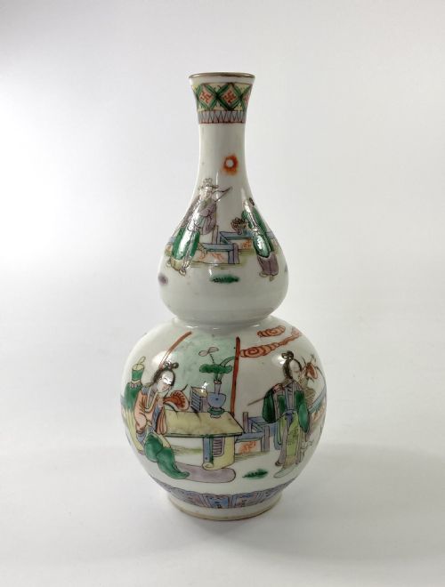 Chinese Porcelain Double Gourd Vase, C. 1880. Qing Dynasty.