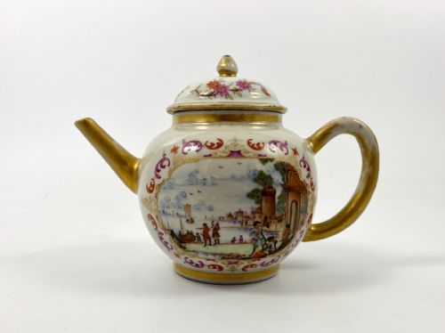 Chinese ‘Meissen’ Style Teapot. C. 1760. Qianlong Period.