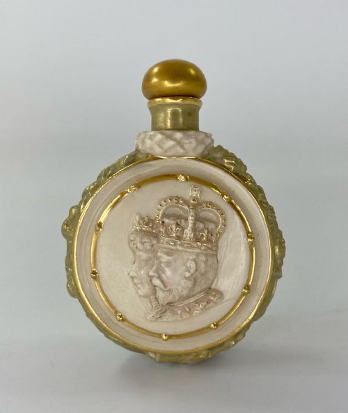 Royal Worcester Porcelain Commemorative Scent Bottle. George V, 1911.