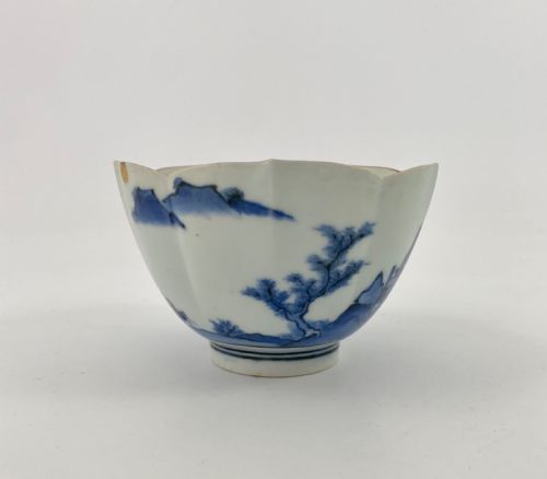 fig 1. Kakiemon porcelain bowl. Deshima Island, c. 1690. Edo Period.