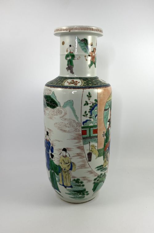 fig 1. Chinese porcelain rouleau vase, 19th Century, Qing Dynasty.