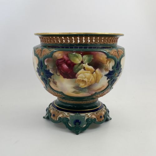 Royal Worcester Porcelain Jardiniere, Dated 1907.