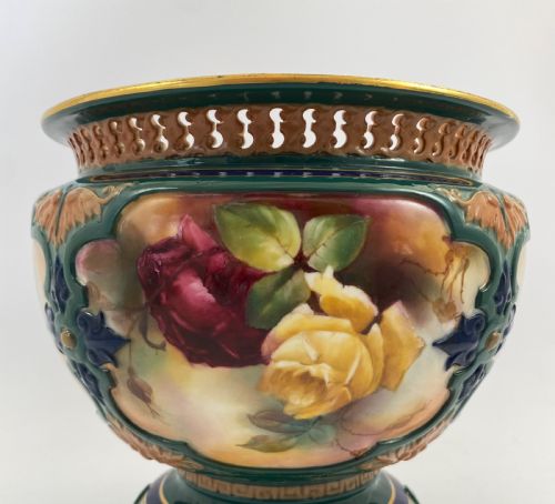 fig 1. Royal Worcester porcelain jardiniere, dated 1907.