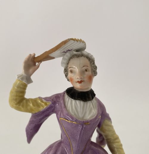 fig 1. Meissen figure ‘Polish Noblewoman’, c. 1750. Paul Reinicke.