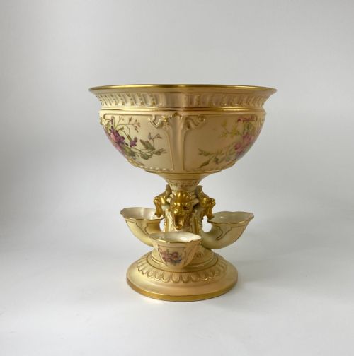 fig 1. Royal Worcester porcelain ‘Flower Bowl’, dated 1912.