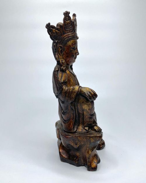 fig 1. Chinese gilt bronze Guanyin, 17th C. Ming Dynasty.