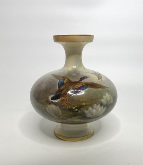 Royal Worcester Vase, Ducks, James Stinton, D. 1908.