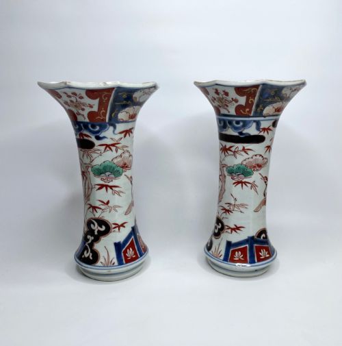 fig 1. Pair of Japanese Imari vases, c. 1700, Genryoku Period