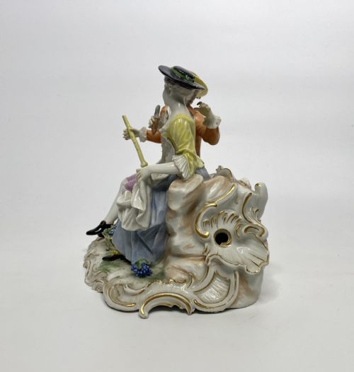 LUDWIGSBURG PORCELAIN GROUP C 1770 - ADDITIONAL PHOTO 1