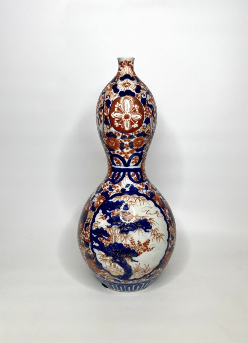 Japanese Imari Double Gourd Vase, C. 1890, Meiji Period.
