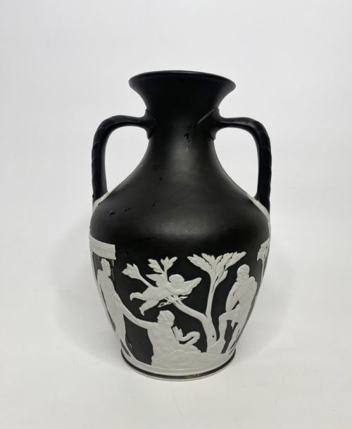 fig 2. Wedgwood black basalt ‘Portland vase’, c. 1850.