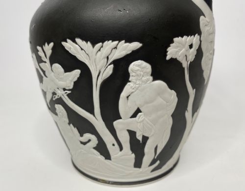 fig 4. Wedgwood black basalt ‘Portland vase’, c. 1850.