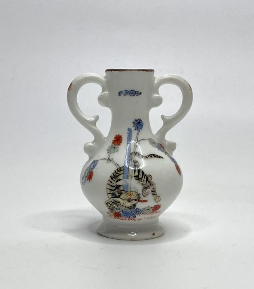 Meissen Miniature Kakiemon Vase, C. 1735.