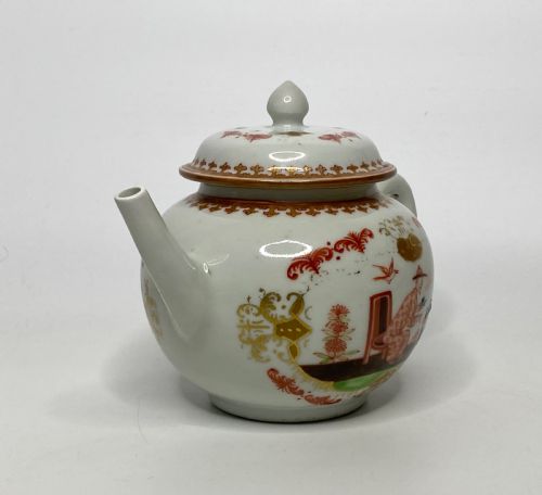 fig 1. Chinese porcelain teapot, Meissen style, c. 1750. Qianlong Period.