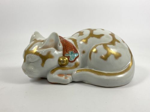 Kutani Porcelain Cat, C. 1900. Meiji Period.