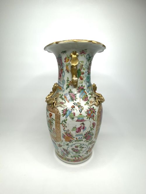 fig 1. Cantonese porcelain vase, China, c. 1870, Qing Dynasty.