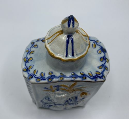 fig 3. Prattware pottery ‘Macaroni’ tea caddy & cover, c. 1800.