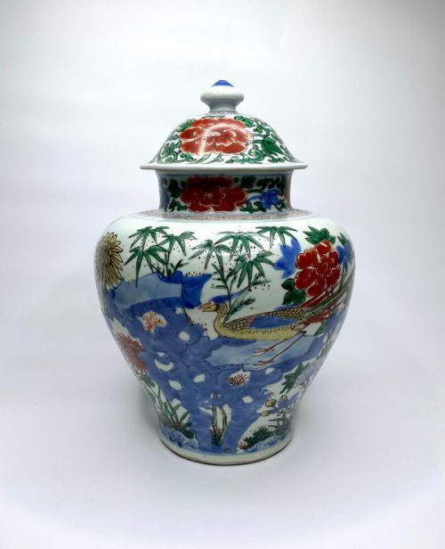 Chinese Wucai Jar & Cover. Shunzhi Period, C. 1650.