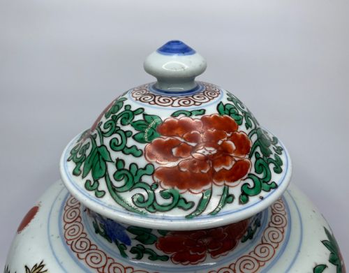 fig 2. Chinese Wucai jar & cover. Shunzhi Period, c. 1650.