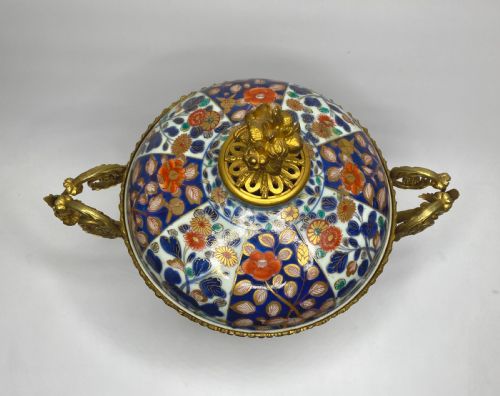 fig 1. Japanese Imari ormolu mounted bowl & cover, c. 1700. Edo Period.