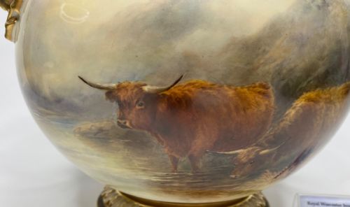 fig 1. Royal Worcester bough pot, John Stinton, d. 1918.