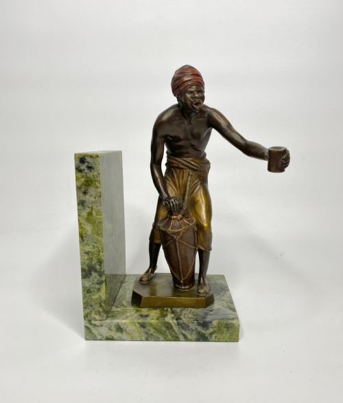 fig 2. Arab street vendors, cold painted bronze figures, Bruno Zach, c. 1920.