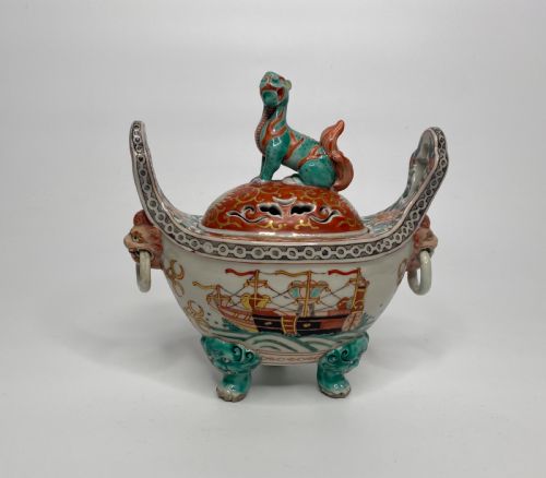 Imari ‘Black Ship’ Koro & Cover, Japan, Meiji Period.