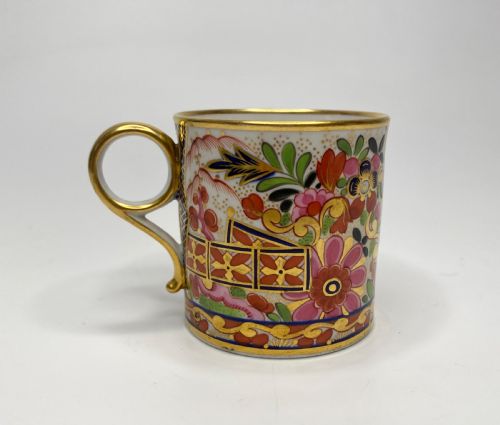 Bfb Worcester Porcelain Imari Coffee Can, C. 1810.