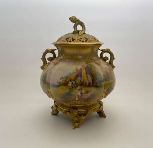 Royal Worcester Pot Pourri, Arthur Lewis, D. 1910.