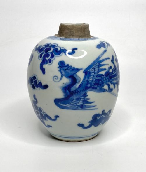 Chinese Porcelain Jar, C. 1700. Kangxi Period.