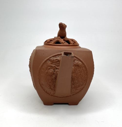 fig 1. Chinese Yixing stoneware teapot, 18th Century.