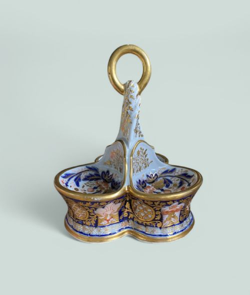 Chamberlain Worcester Porcelain Salt, C. 1800.
